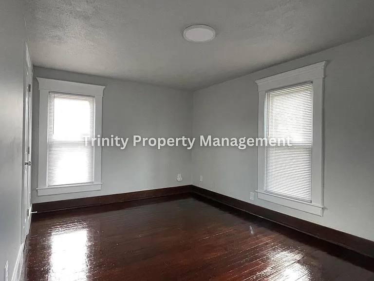 116 Maryland Ave — Photo 12