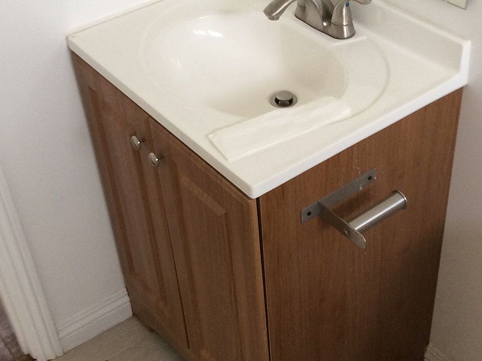 1st image of 317 W 54th St