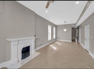 5626 S Wells St #1, Chicago, IL 60621