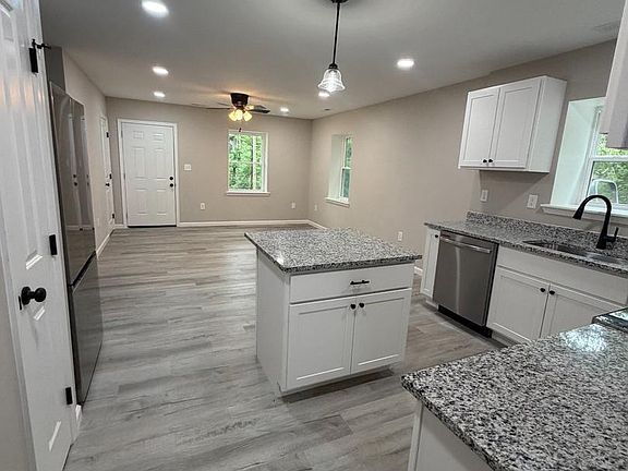 3rd image of 4480 Phillips Rd