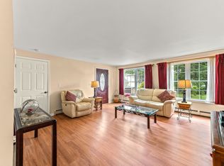 19 Kentucky Ave, Lake Hopatcong, NJ 07849