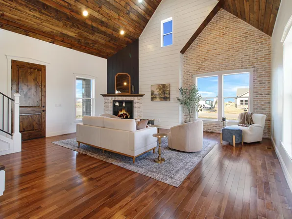 170 E Pioneer Way, Oakley, ID 83346