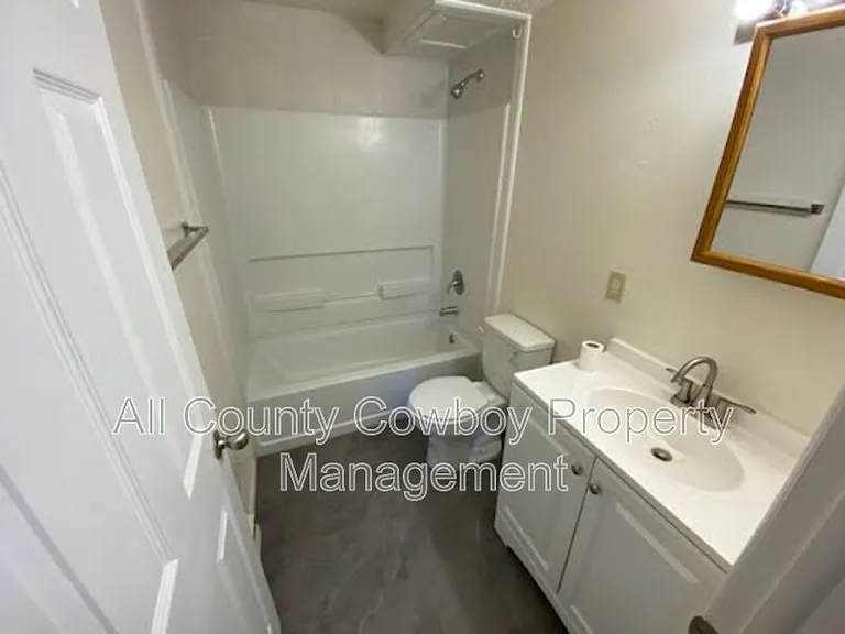 704 Ferris Ct #2 — Photo 5