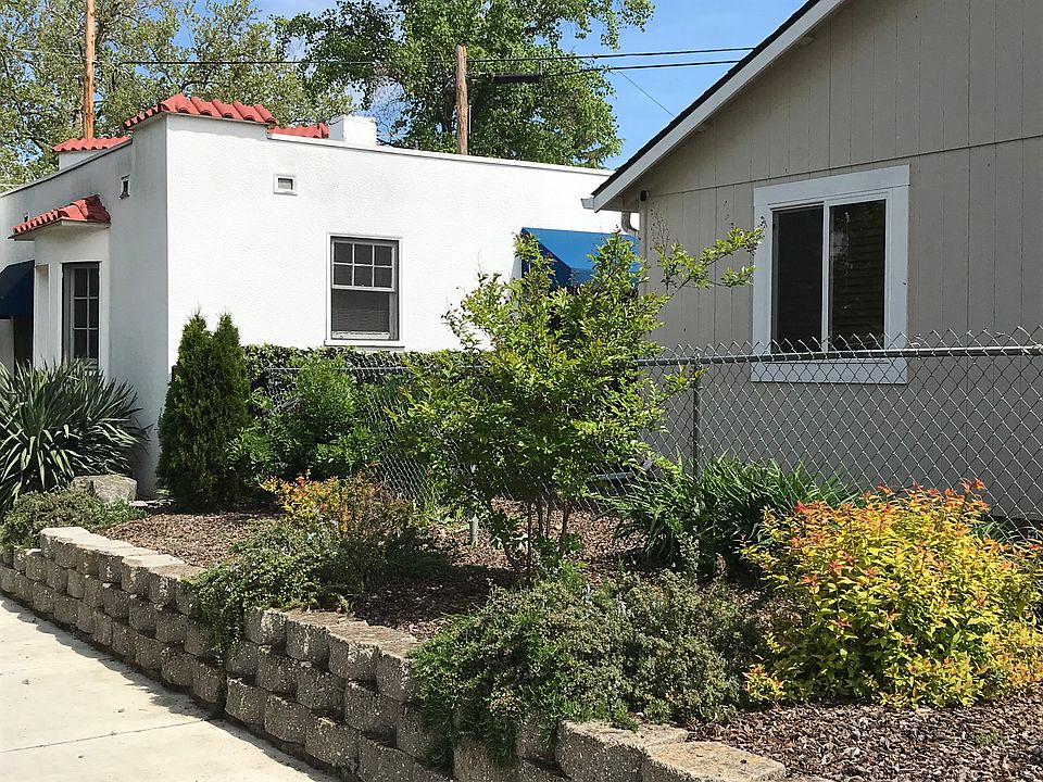 2nd image of 350 N Oakdale