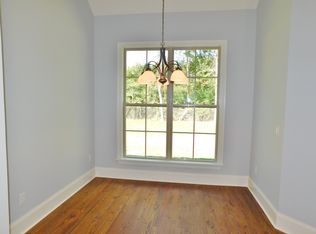 143 W Legacy Dr, Brandon, MS 39042