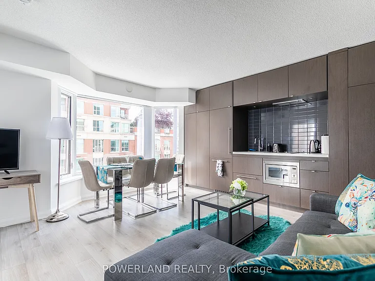 155 Yorkville Ave #814 — Photo 5