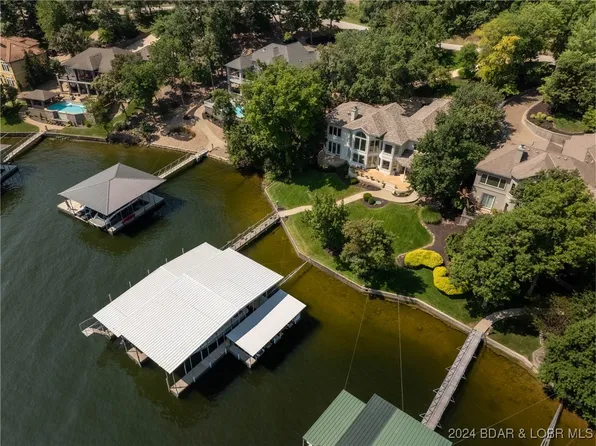 498 Brookhaven Ln, Sunrise Beach, MO 65079