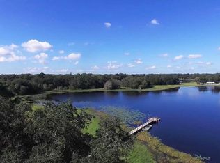 498 Lakewood Dr, Brandon, FL 33510