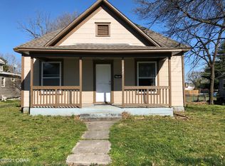 1827 Grand Ave, Joplin, MO 64804