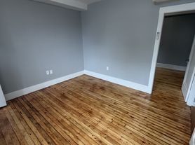 2111-2113 Acushnet Ave