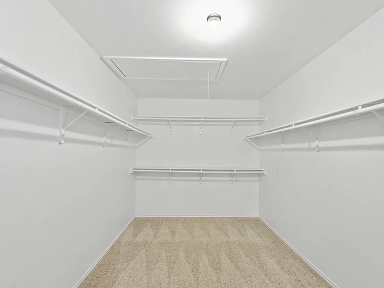 2203 Ryan Dr — Photo 31