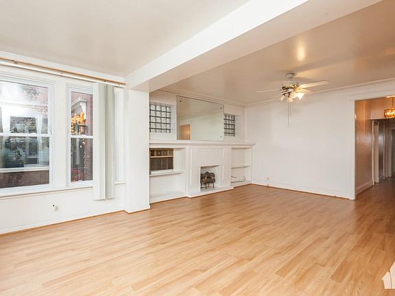 2nd image of 4914 N Rockwell St
