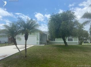 1198 SW Gaffney Ave, Port Saint Lucie, FL 34953