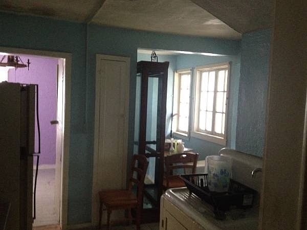 1st image of 208 6th St #1