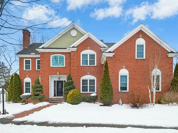 1 Patriot Cir, Wakefield, MA 01880