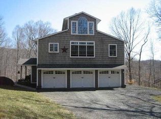 196 Chestnut Hill Rd, East Hampton, CT 06424