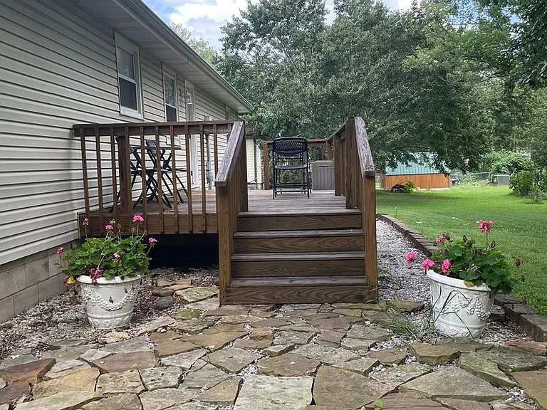 131 N Fairwood Ave — Photo 29