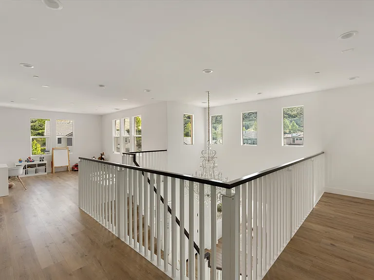 18827 Juniper Springs Dr — Photo 16