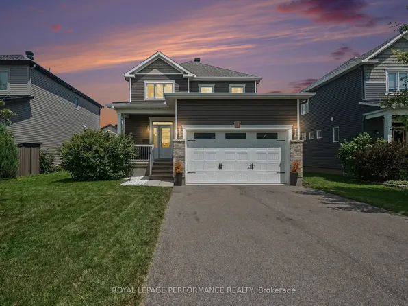 640 Bruxelles St, Russell, ON K0A 1W0