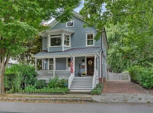 89 Gibbs Ave, Newport, RI 02840