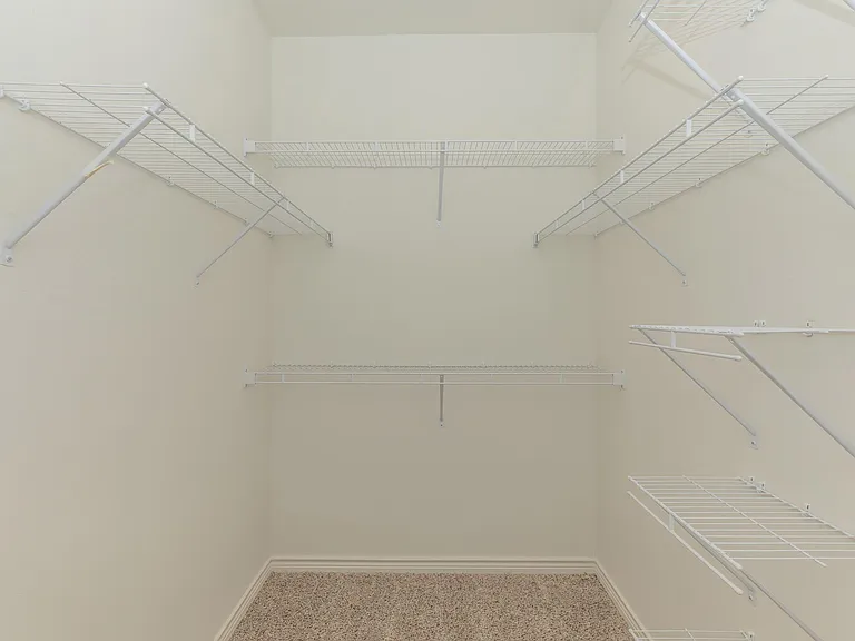 McKinney Falls Apartments — Photo 57