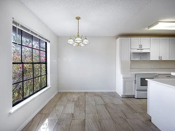 3rd image of 5540 Decatur St