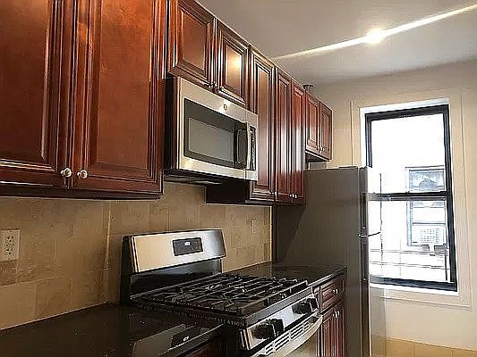 1st image of 170 Nagle Ave #507B