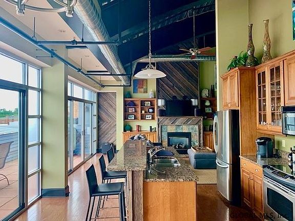 3rd image of 427-429 Broadway #301