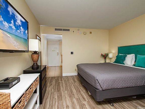 2nd image of 1850 Ala Moana Blvd #722