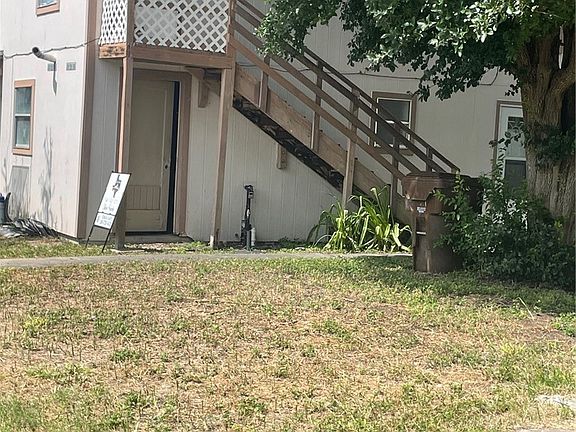 3rd image of 502 E Lott Ave #U/l