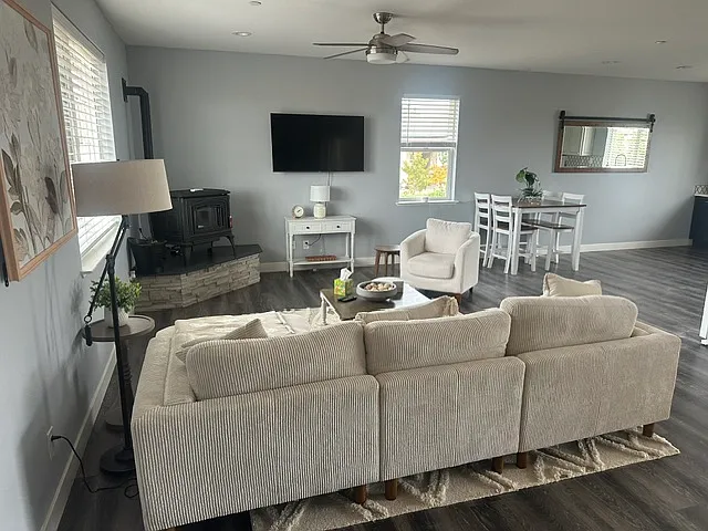2 bed, 1200 sqft, $2,750 — Photo 4