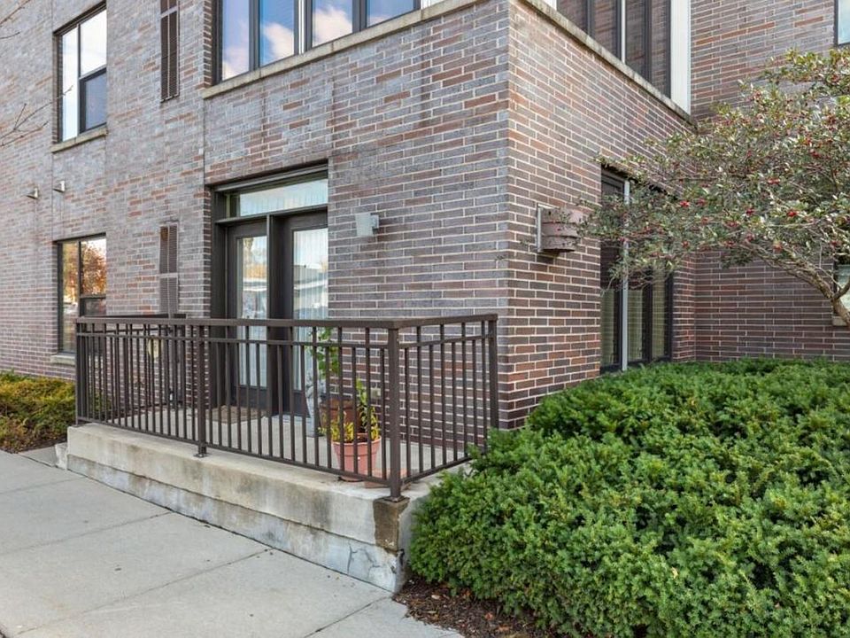 1st image of 7601 Aldrich Ave S APT 109