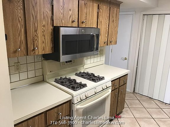5th image of 7 Greenbrook Dr