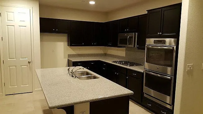 155 W Ladd Dr — Photo 5