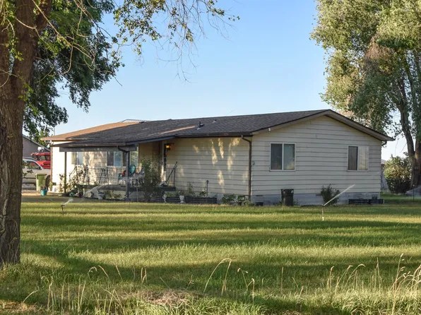 19 Ames St, Madras, OR 97741