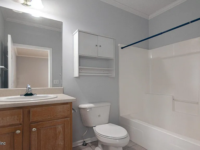 3237 Mayflower St S — Photo 15