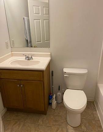 2nd image of 108 Pine St #8