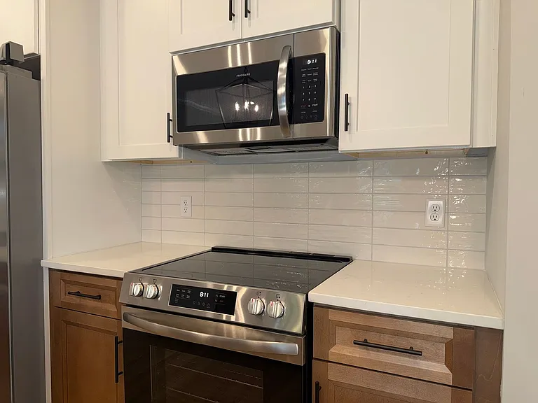 16 Lakeview — Photo 8