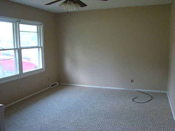 3rd image of 3014 Highland Dr