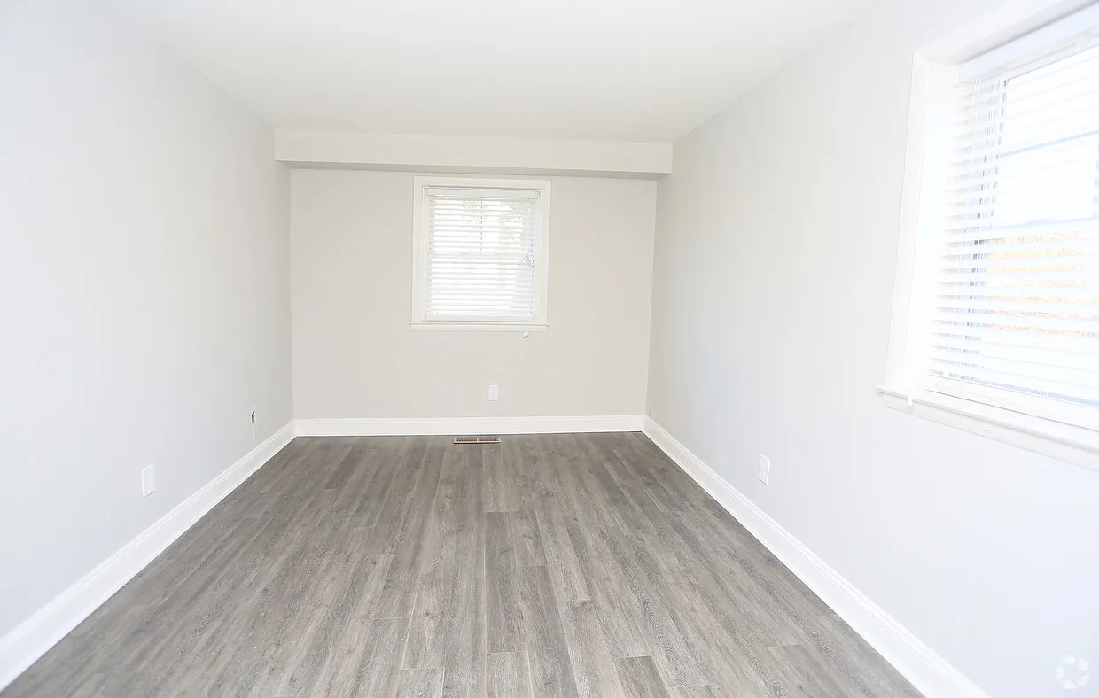 5009 Norwood Ave. — Photo 4