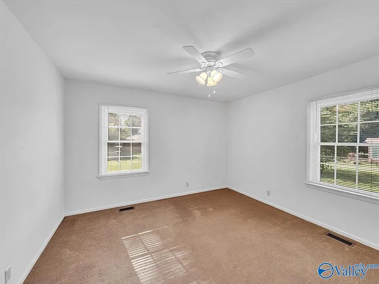 422 Karter St NW — Photo 14