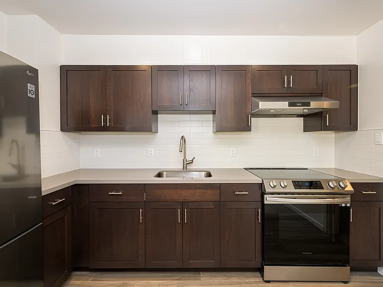935 Burnett Ave #4 — Photo 9