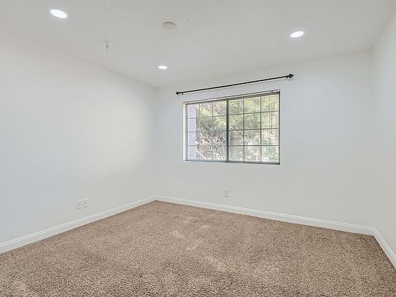 4th image of 2750 S Durango Dr APT 2121