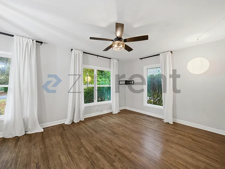 1788 Broadwell St SW — Photo 4