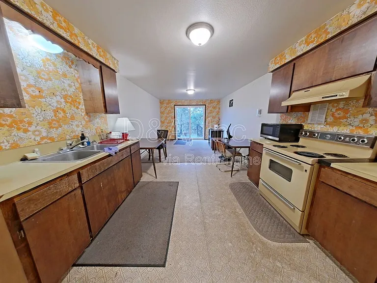 697 Jefferson St SE #5 — Photo 7