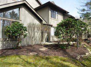2178 Stone Creek Trl, Cuyahoga Falls, OH