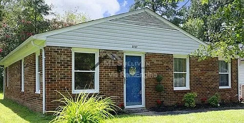 2727 Atlantic St Photo 1