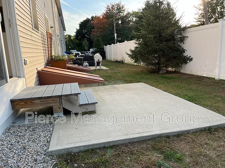 6-21 Clarendon Way #21 — Photo 9