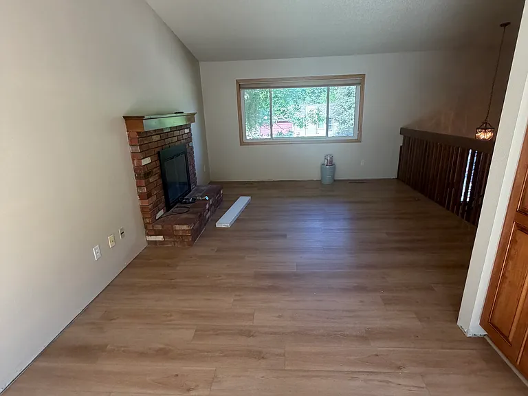 708 Rocky Rd — Photo 2