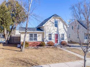 1352 W Summer St, Appleton, WI 54914